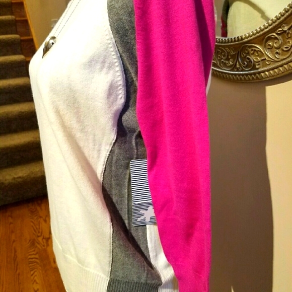 Splendid Cotton Blend Spring Off White Crew Sweater with Pink & Gray Stripe. - Picture 2 of 5